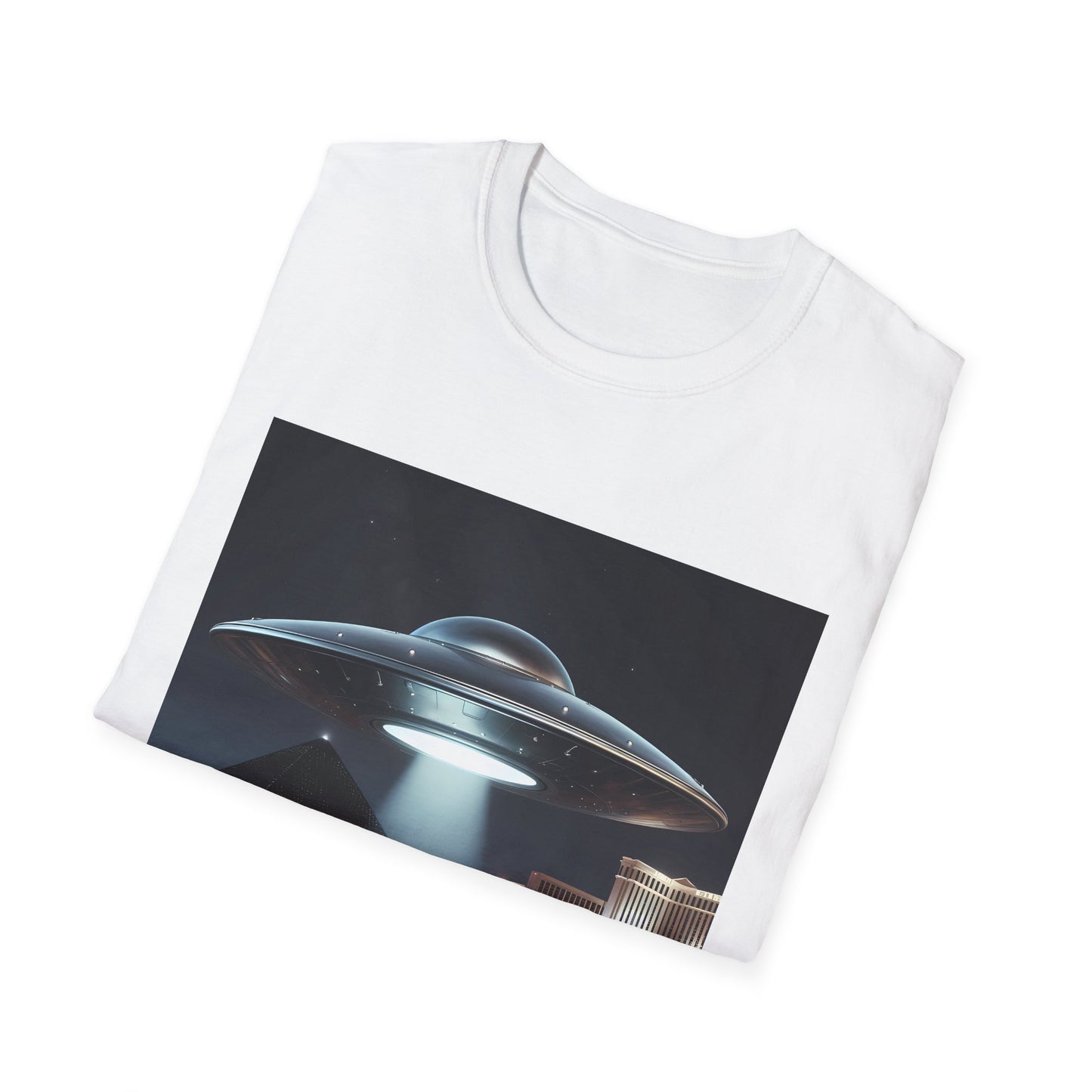 Vintage UFO Graphic Unisex T-Shirt, Retro Tee for Sci-Fi Lovers, Gift for Space Enthusiasts, Cool Alien Design, Unique Casual Wear