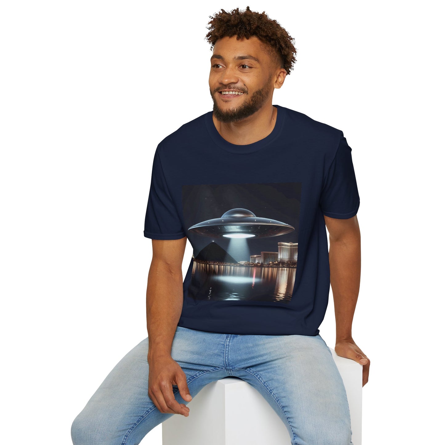 Vintage UFO Graphic Unisex T-Shirt, Retro Tee for Sci-Fi Lovers, Gift for Space Enthusiasts, Cool Alien Design, Unique Casual Wear