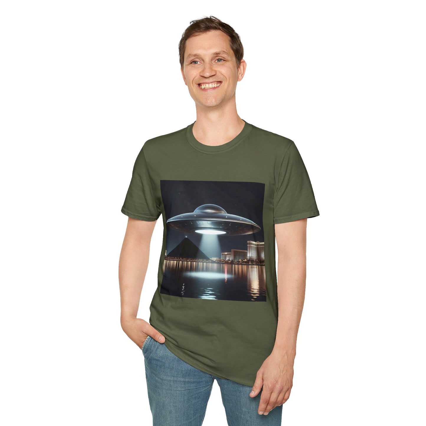 Vintage UFO Graphic Unisex T-Shirt, Retro Tee for Sci-Fi Lovers, Gift for Space Enthusiasts, Cool Alien Design, Unique Casual Wear