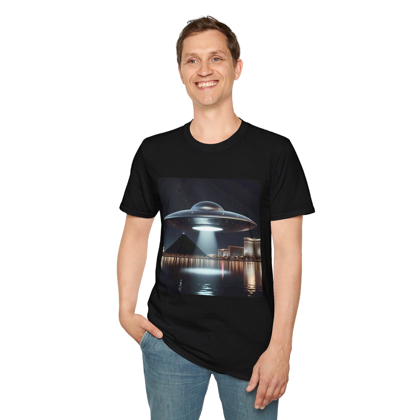 Vintage UFO Graphic Unisex T-Shirt, Retro Tee for Sci-Fi Lovers, Gift for Space Enthusiasts, Cool Alien Design, Unique Casual Wear