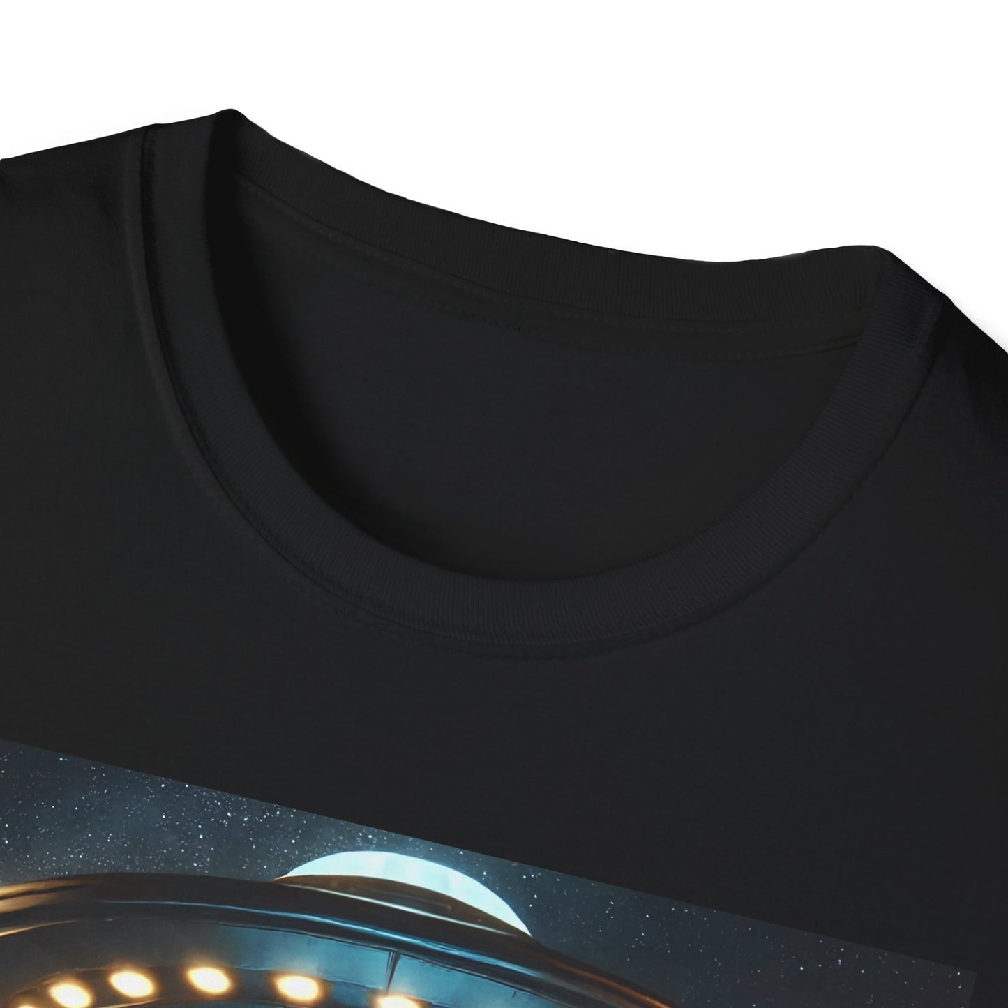 Retro Sci-Fi Unisex T-Shirt, Alien Design Shirt, Gift for Space Lovers, Cool Graphic Tee, Perfect for Sci-Fi Fans, Casual Wear