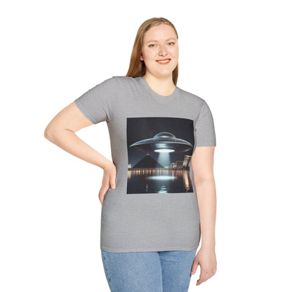 Vintage UFO Graphic Unisex T-Shirt, Retro Tee for Sci-Fi Lovers, Gift for Space Enthusiasts, Cool Alien Design, Unique Casual Wear