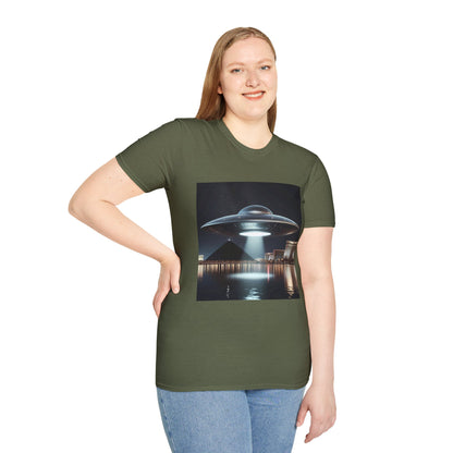 Vintage UFO Graphic Unisex T-Shirt, Retro Tee for Sci-Fi Lovers, Gift for Space Enthusiasts, Cool Alien Design, Unique Casual Wear