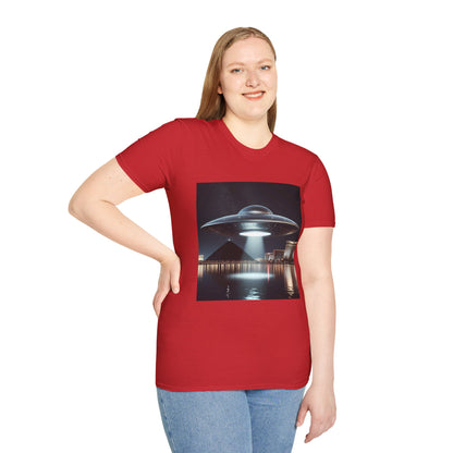 Vintage UFO Graphic Unisex T-Shirt, Retro Tee for Sci-Fi Lovers, Gift for Space Enthusiasts, Cool Alien Design, Unique Casual Wear